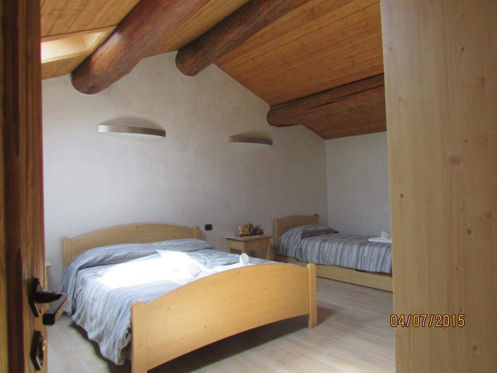 San Damiano Macra Locanda Il Campo Della Quercia חדר תמונה